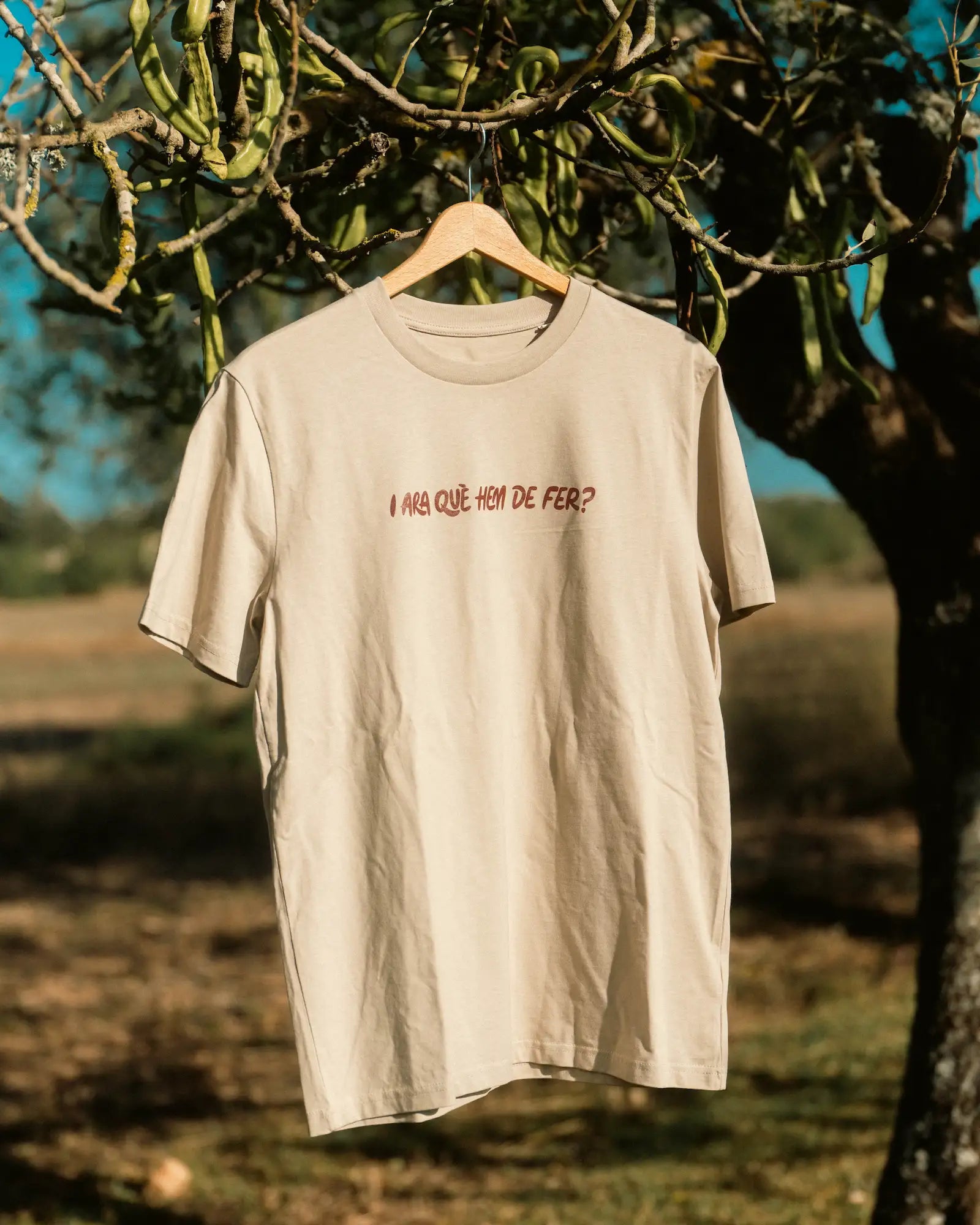 Camiseta “Què hem de fer”